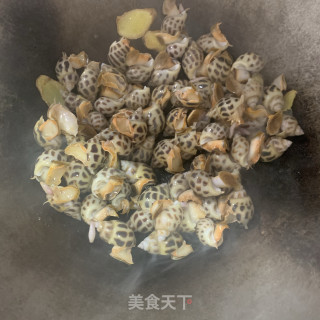 椒盐花螺的做法步骤：5
