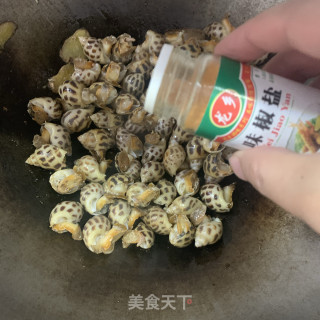 椒盐花螺的做法步骤：7