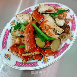 芹蒜炒帝皇蟹腿的做法步骤：13