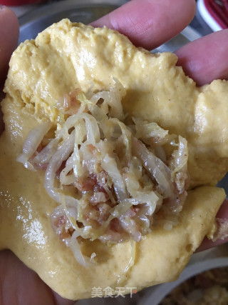 玉米面菜包的做法步骤：3