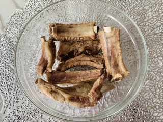 火麻仁糖醋排骨的做法步骤：1