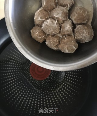 沙茶鱼皮饺拼牛筋丸的做法步骤：5