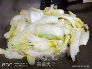 香菇肉末炒白菜的做法步骤：3