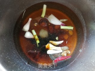 毛芋炖牛肉的做法步骤：3