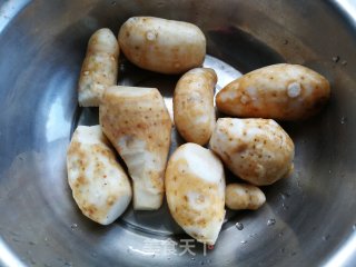 毛芋炖牛肉的做法步骤：5