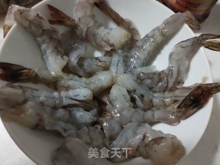 五彩虾球的做法步骤：2