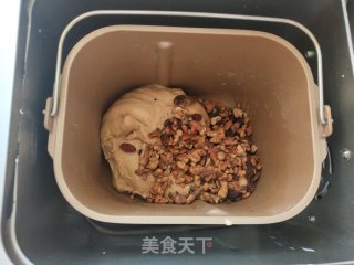 黑糖果干面包（面包机版）的做法步骤：5