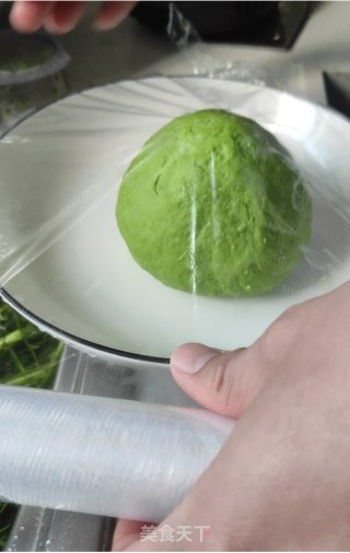翡翠白玉饺子的做法步骤：2