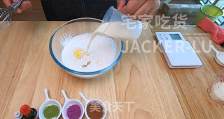 萌萌猫爪麻薯，软软萌萌，香甜软糯，不容错过的新年小甜品。的做法步骤：4