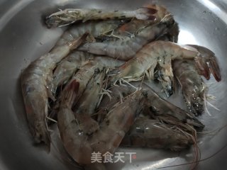 虾仁菠菜三鲜水饺的做法步骤：2