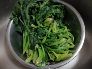虾仁菠菜三鲜水饺的做法步骤：6