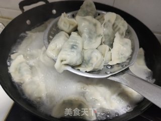 虾仁菠菜三鲜水饺的做法步骤：17