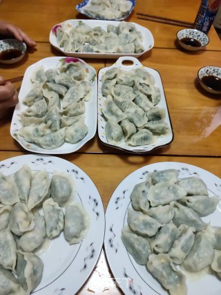 虾仁菠菜三鲜水饺的做法步骤：19