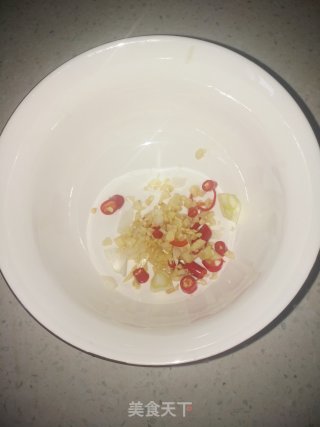 金针菇豆皮卷的做法步骤：6