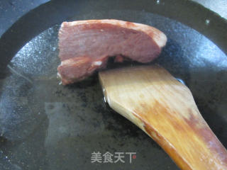酱肉炒大蒜的做法步骤：4