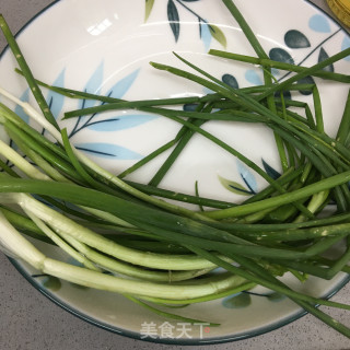 香葱胡萝卜炒土豆片的做法步骤：4