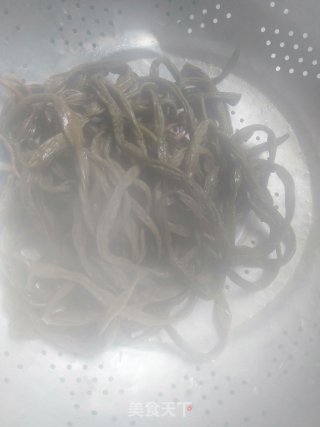 小炒干豇豆的做法步骤：3