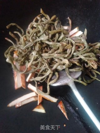 小炒干豇豆的做法步骤：6