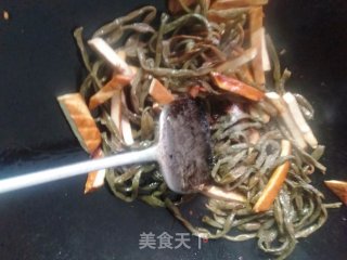 小炒干豇豆的做法步骤：7