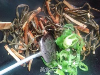 小炒干豇豆的做法步骤：8