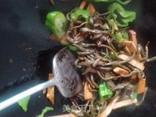 小炒干豇豆的做法步骤：9