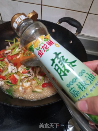 鱿鱼干锅的做法步骤：15