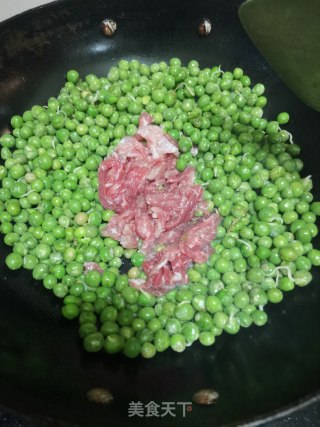 豌豆炒肉丝的做法步骤：5