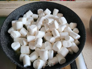 雪花酥的做法步骤：3