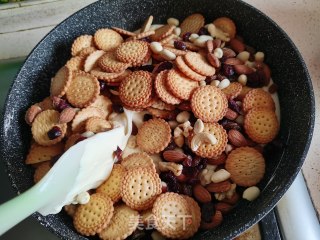 雪花酥的做法步骤：8