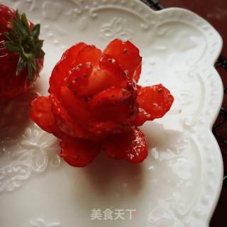 草莓玫瑰花的做法步骤：5