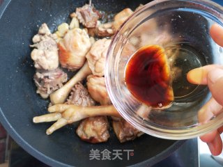 栗蘑土豆炖鸡的做法步骤：7
