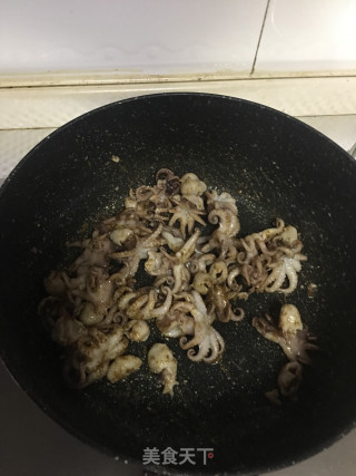 孜然八爪鱼的做法步骤：4