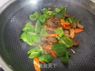 肉片炒青椒的做法步骤：10