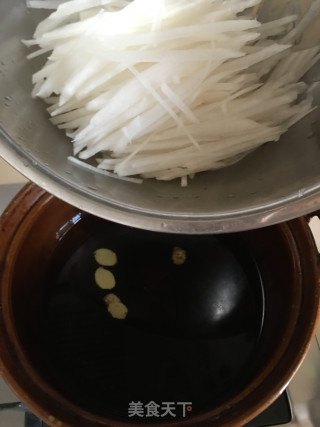 牛筋丸春萝卜汤的做法步骤：5