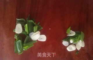 木耳炒肉的做法步骤：4