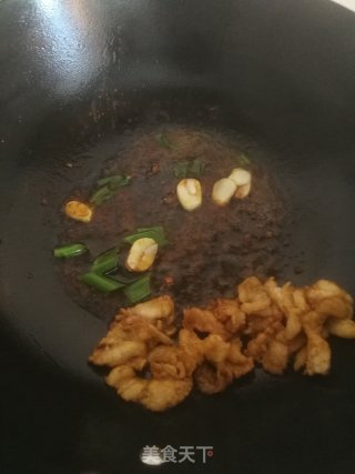 木耳炒肉的做法步骤：11
