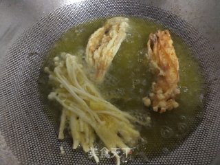 炸金针菇的做法步骤：5