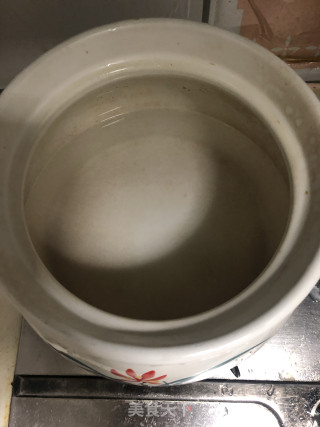 萝卜竹荪汤的做法步骤：2
