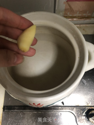 萝卜竹荪汤的做法步骤：3