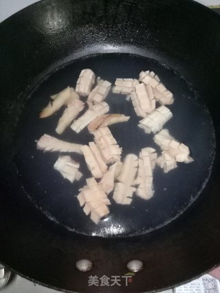 素炒鱿鱼的做法步骤：3