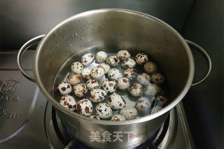 香卤鹌鹑蛋的做法步骤：2