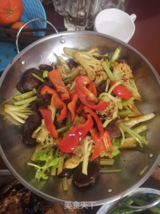 干锅麻辣肠花菜的做法步骤：10