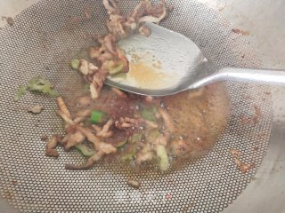 豆苗炒肉丝的做法步骤：3