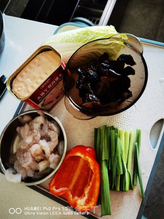 煎好就吃，不用蒸的黄金蛋饺。的做法步骤：2
