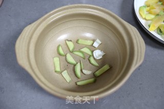 鲅鱼干豆腐煲的做法步骤：6