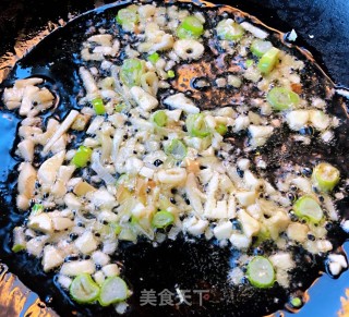 西红柿金针菇木耳炖豆腐的做法步骤：6