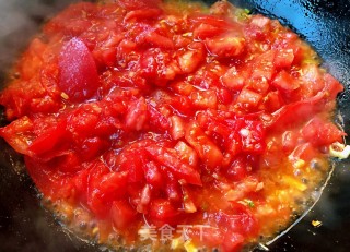 西红柿金针菇木耳炖豆腐的做法步骤：7