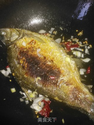 红烧武昌鱼的做法步骤：5