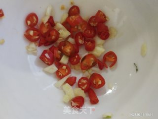 酸笋炒钉螺的做法步骤：3