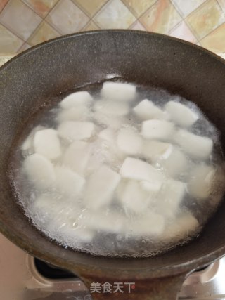 咸肉炒年糕的做法步骤：6